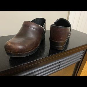 Brown Leather Dansko clogs